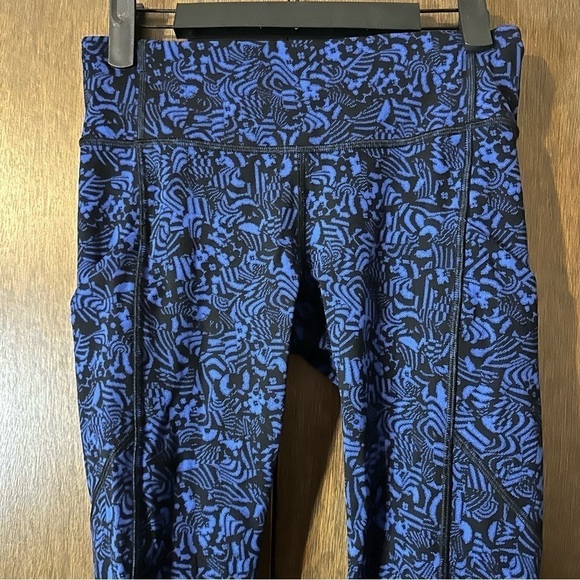 Lululemon Women’s Speed Crop *SW 2017 Seawheeze - CBCC / BLK Size 4 - Picture 3 of 7